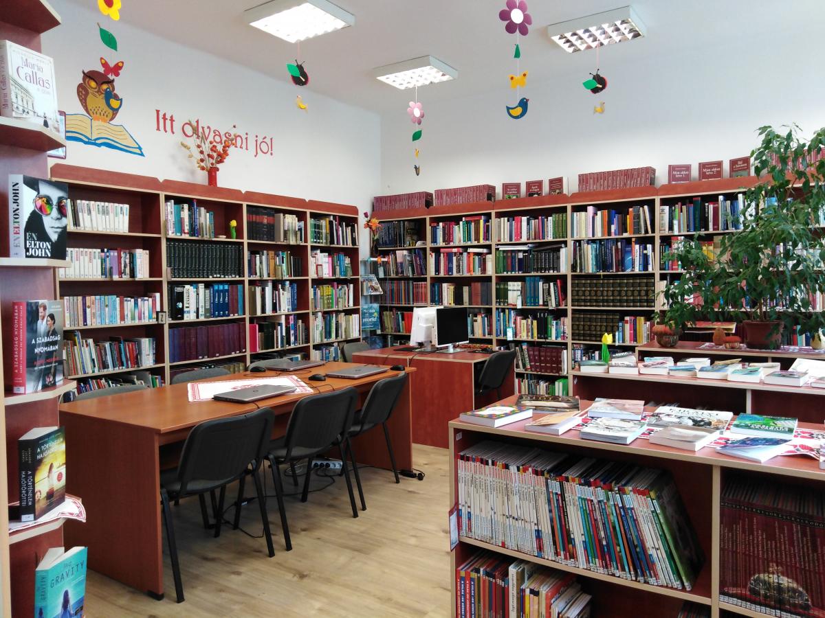 Pusztadobos Könyvtár, Információs és Közösségi Hely
