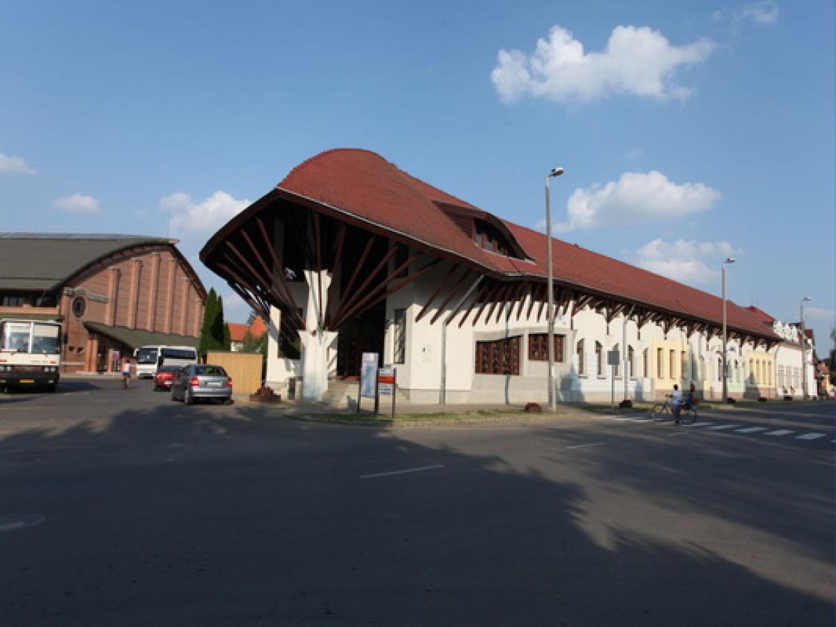 Petőfi Sándor Könyvtári Közművelődési és Intézményfenntartó Központ