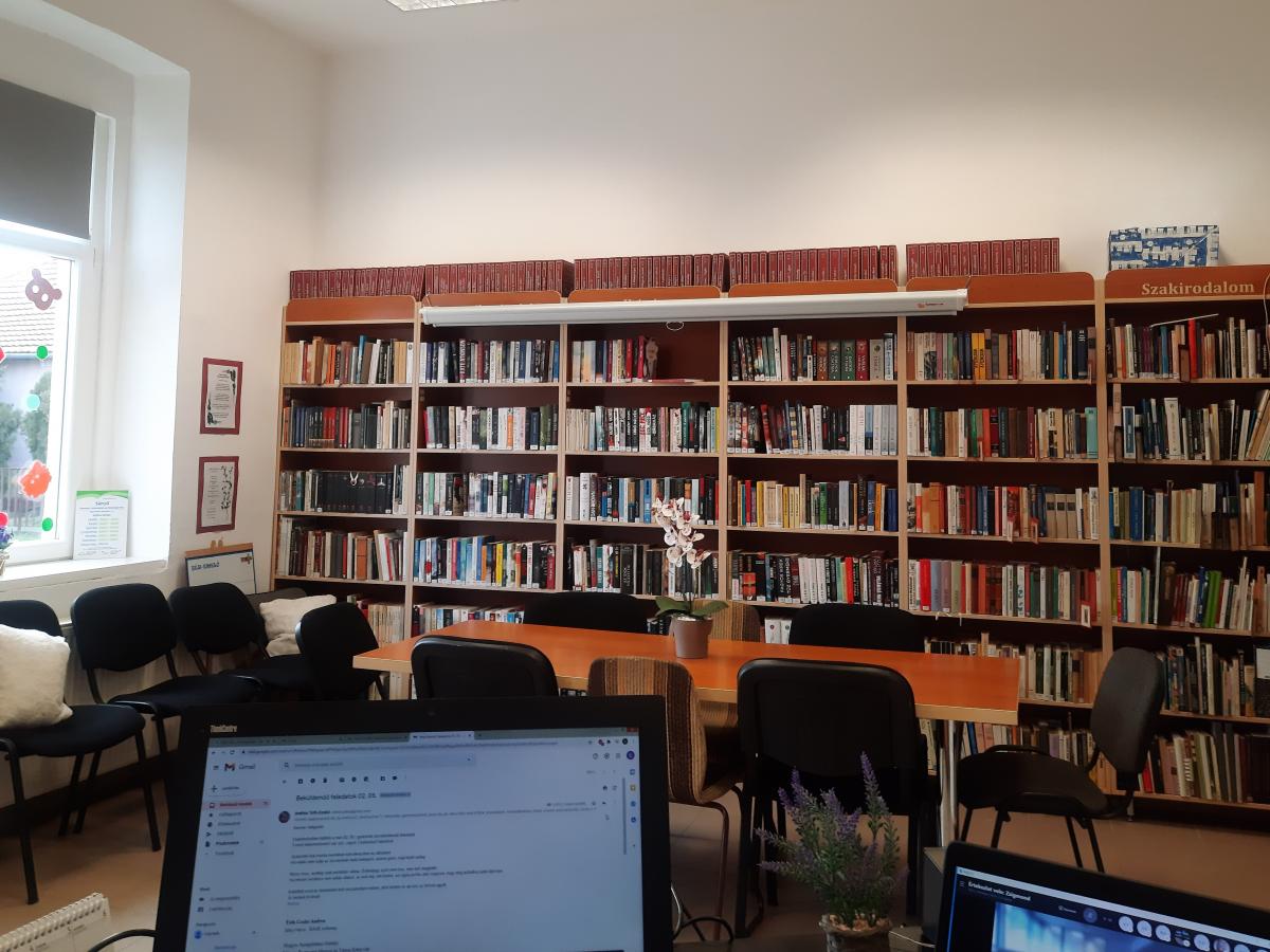 Sényő Könyvtár, Információs és Közösségi Hely 