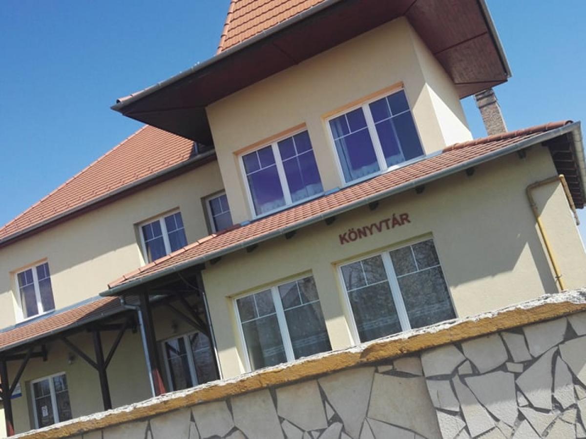 Botpalád Könyvtár, Információs és Közösségi Hely