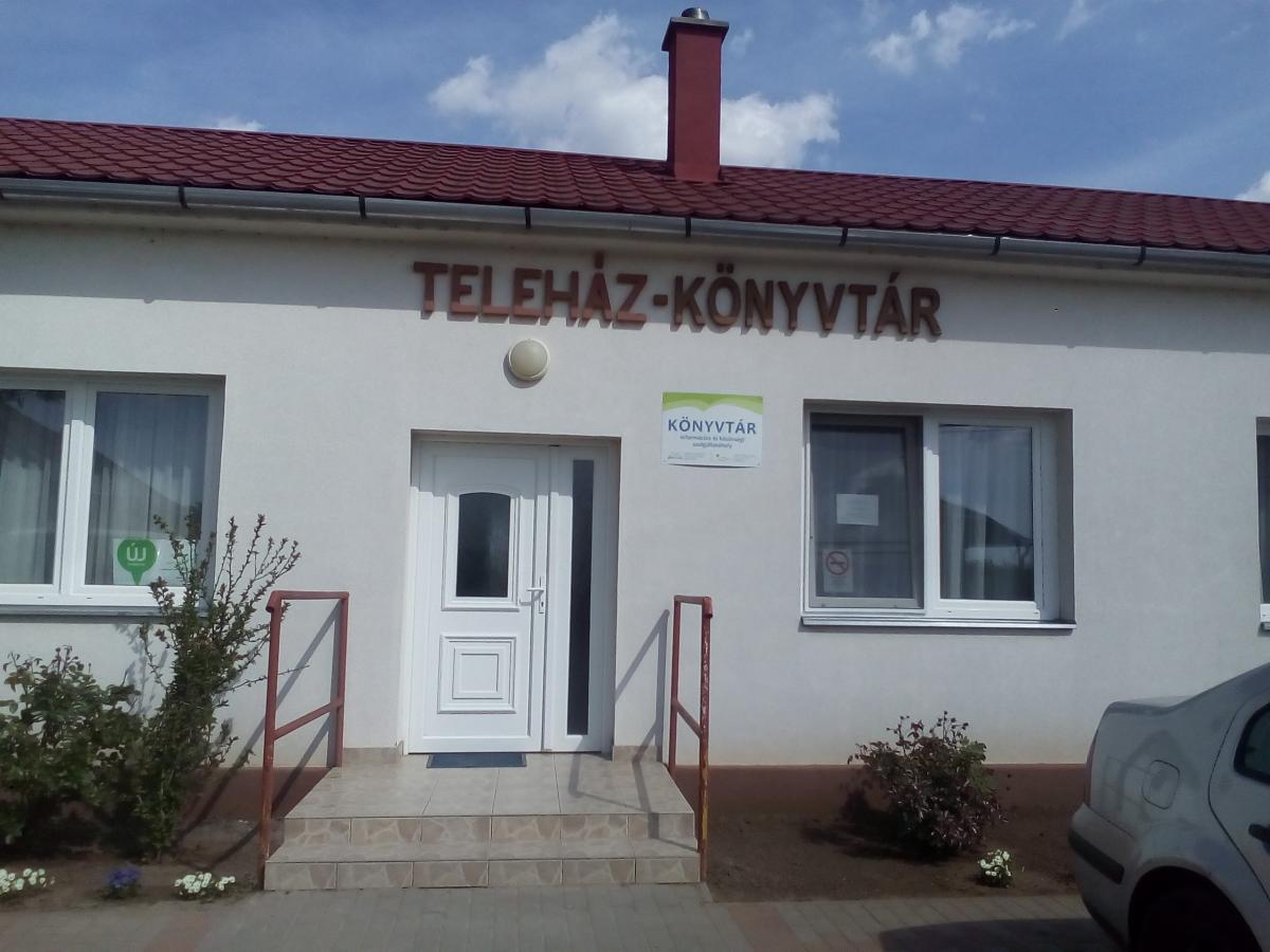 Biri Könyvtár, Információs és Közösségi Hely