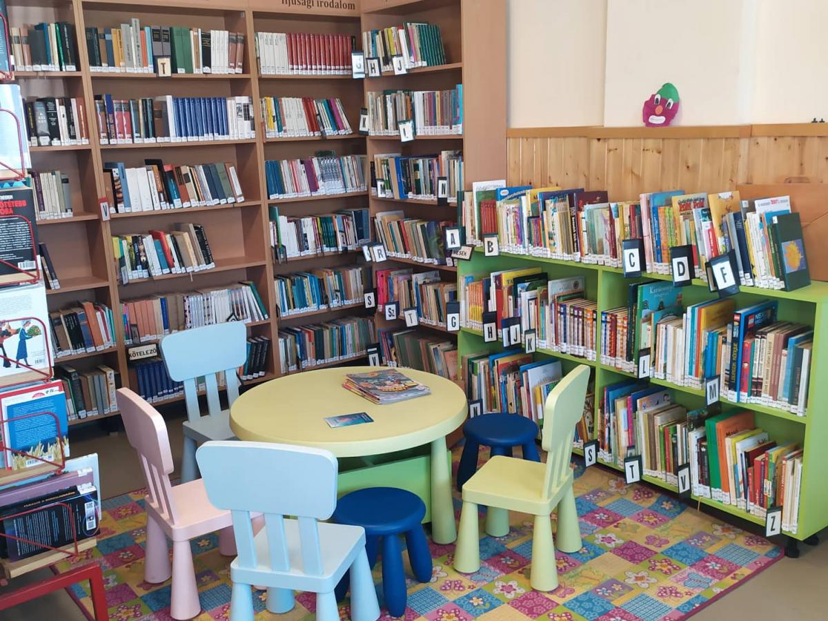 Biri Könyvtár, Információs és Közösségi Hely