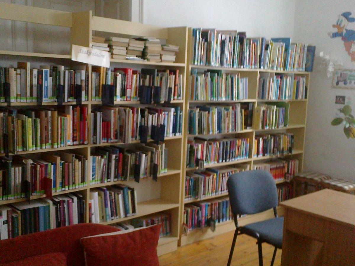 Hetefejércse Könyvtár, Információs és Közösségi Hely