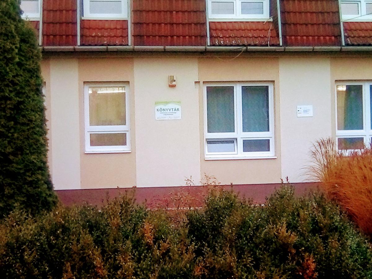 Mezőladány Könyvtár, Információs és Közösségi Hely 