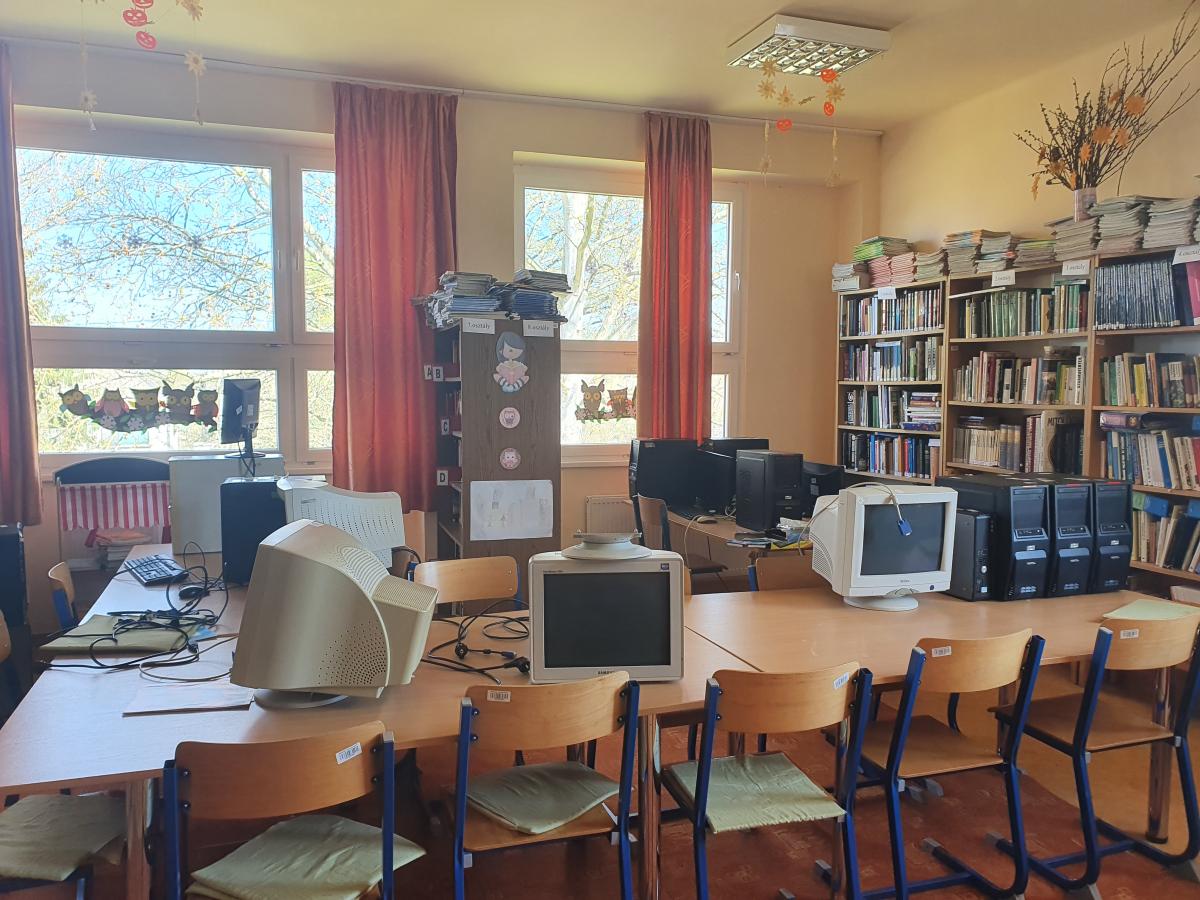 Nagyszekeres Könyvtár, Információs és Közösségi Hely  